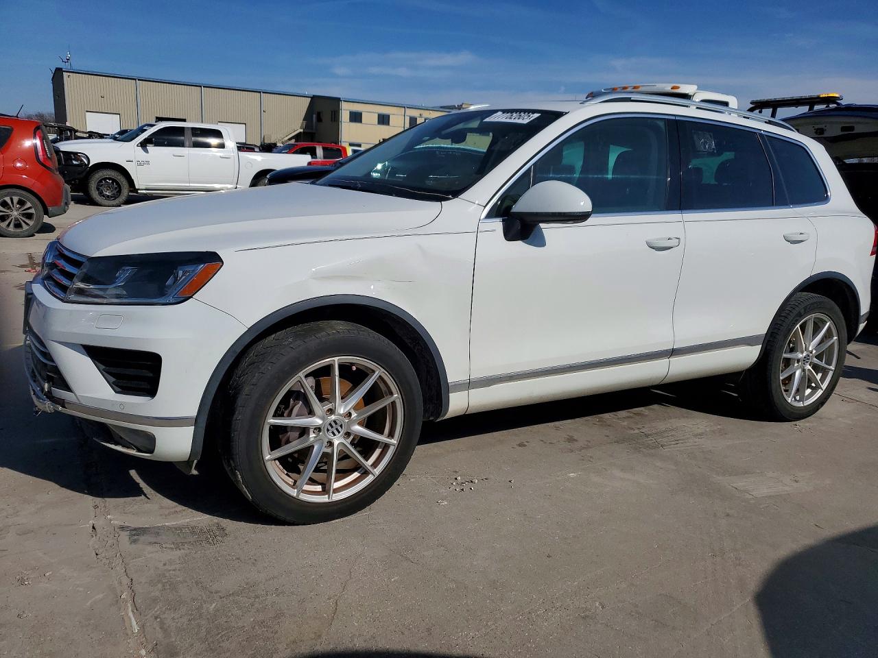 VOLKSWAGEN TOUAREG 2017