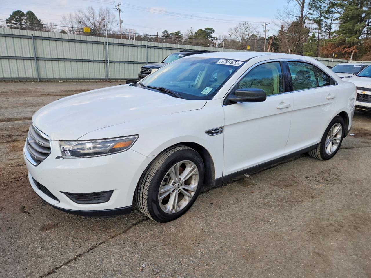 FORD TAURUS 2016
