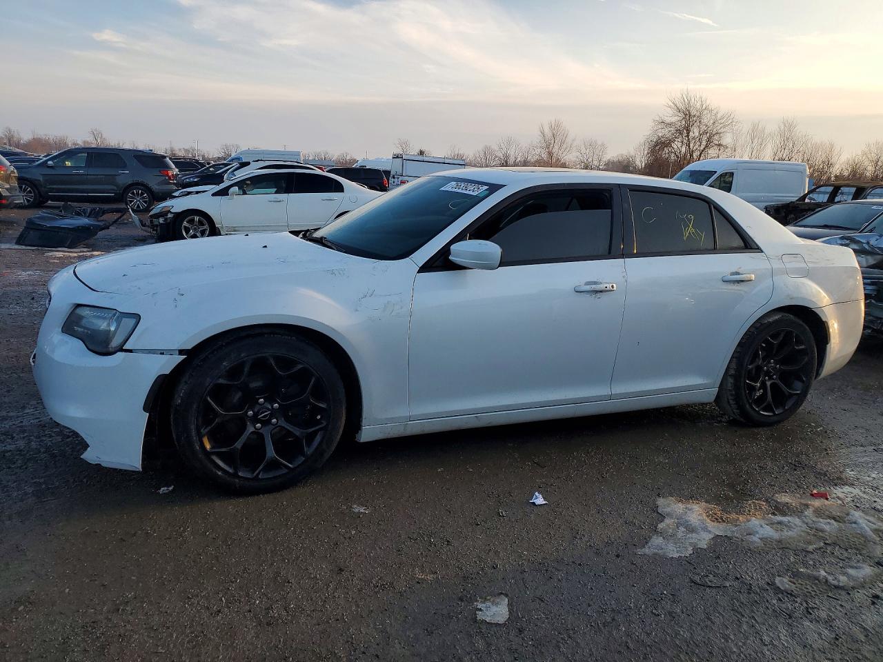 CHRYSLER 300 2015