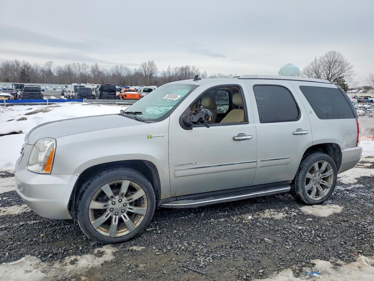 GMC YUKON 2013