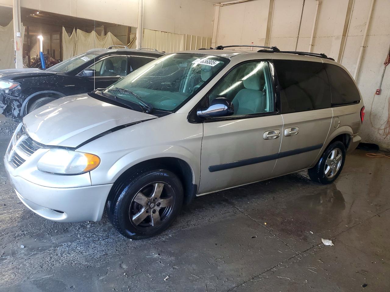 DODGE CARAVAN 2005