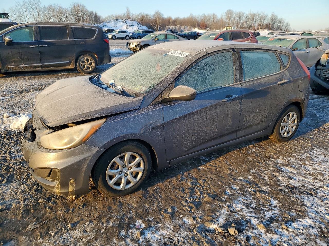 HYUNDAI ACCENT 2013