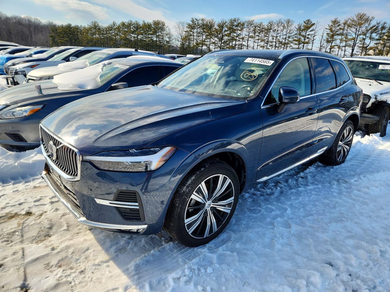 VOLVO XC60 2022