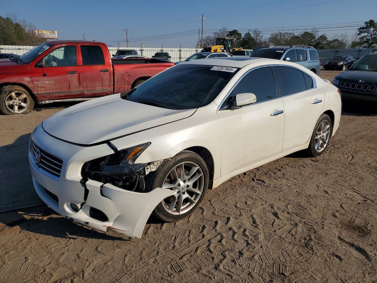 NISSAN MAXIMA 2010