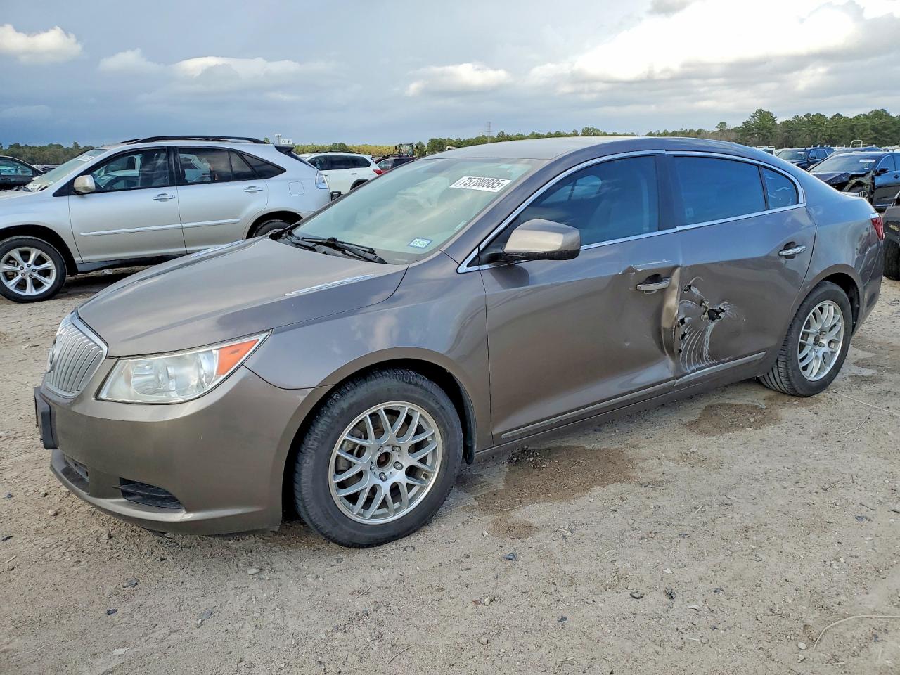 BUICK LACROSSE 2011