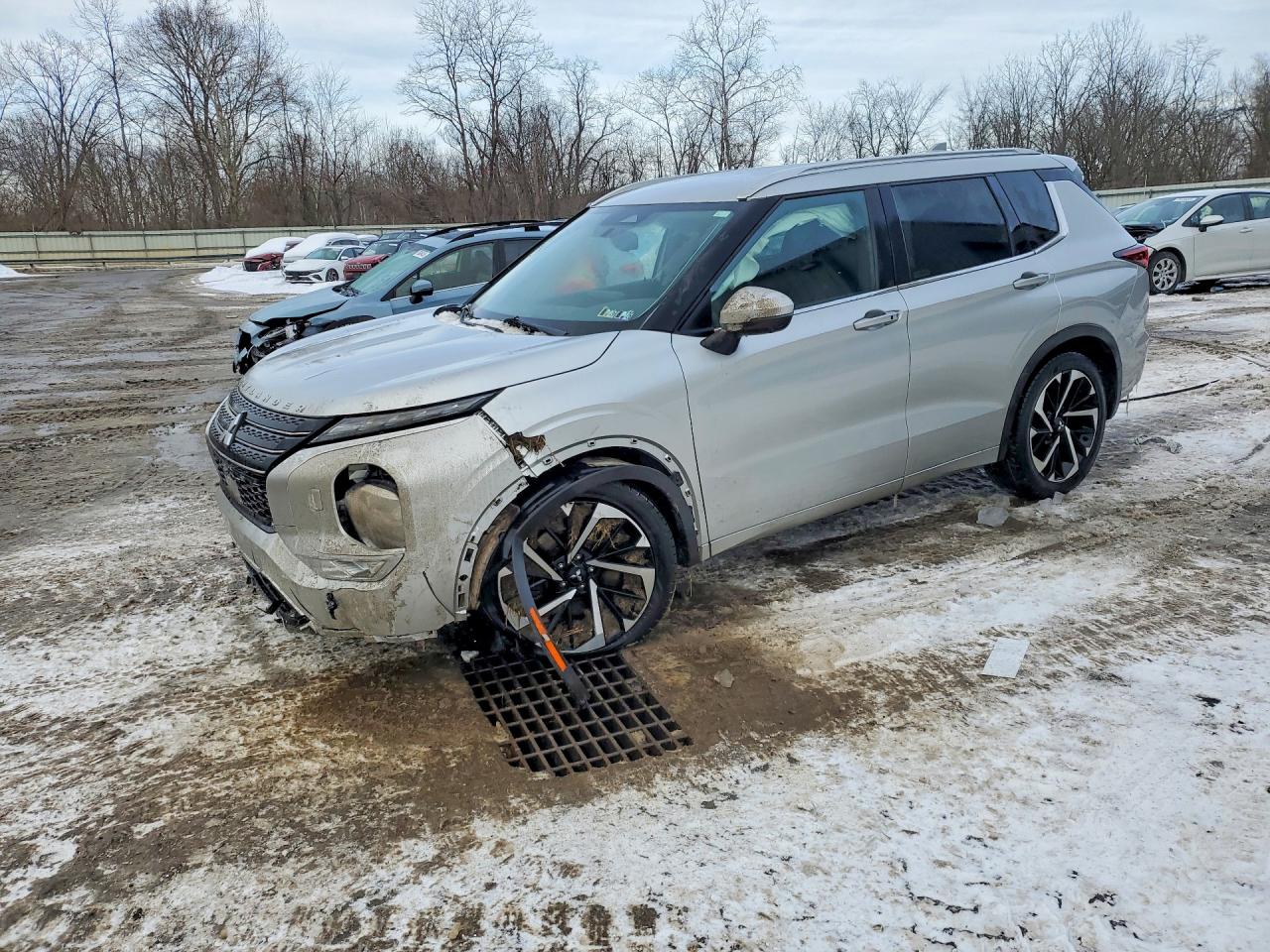 MITSUBISHI OUTLANDER 2022
