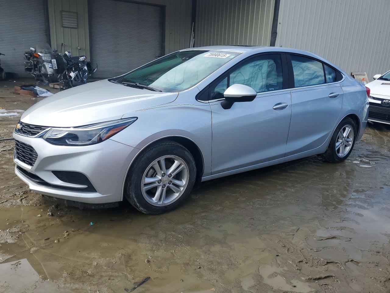 CHEVROLET CRUZE 2017
