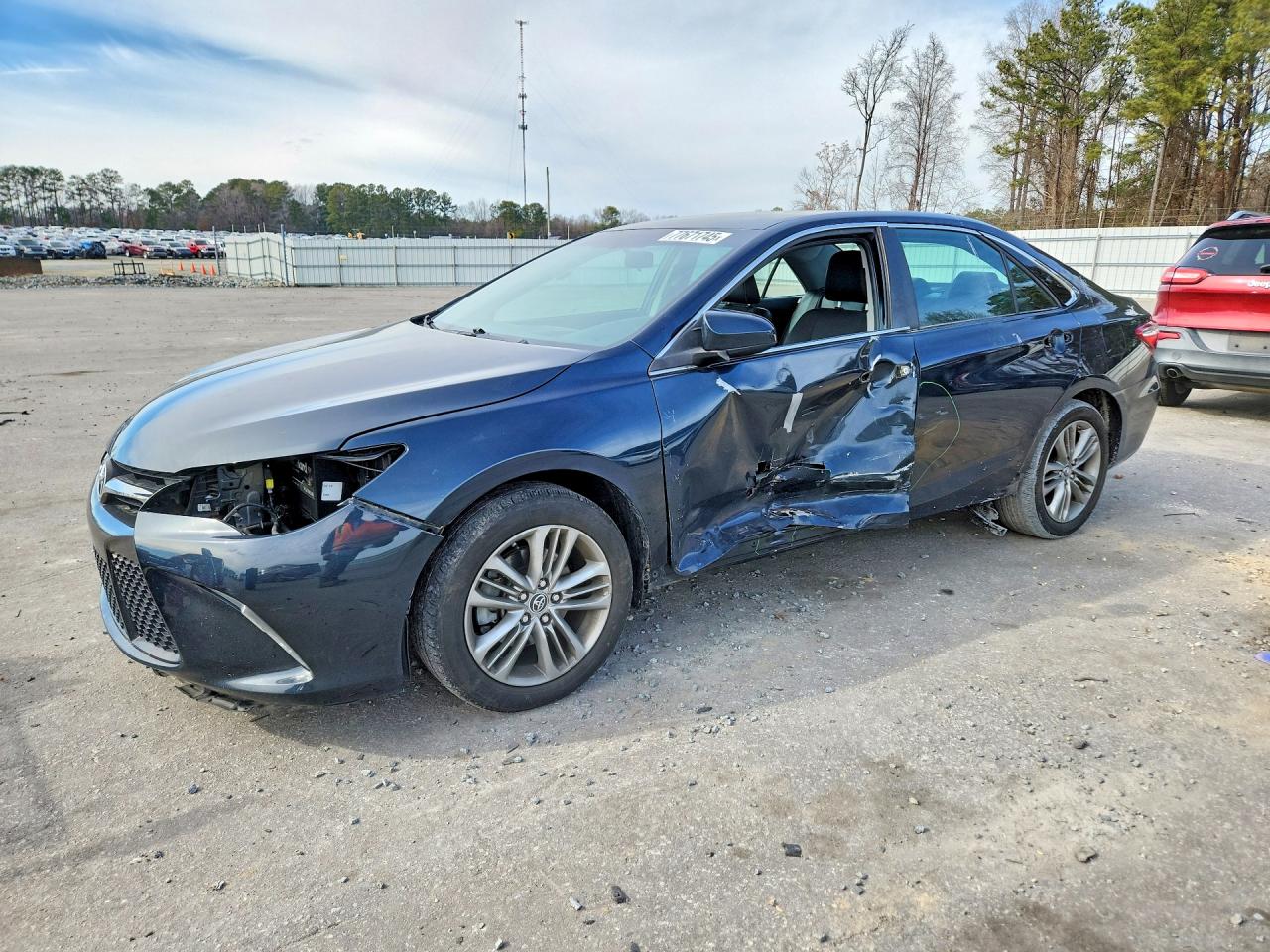 TOYOTA CAMRY 2016