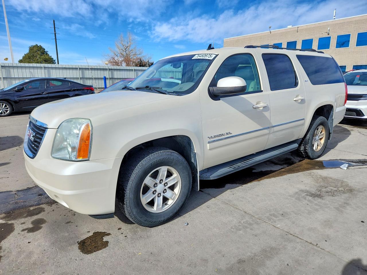 GMC YUKON XL 2013