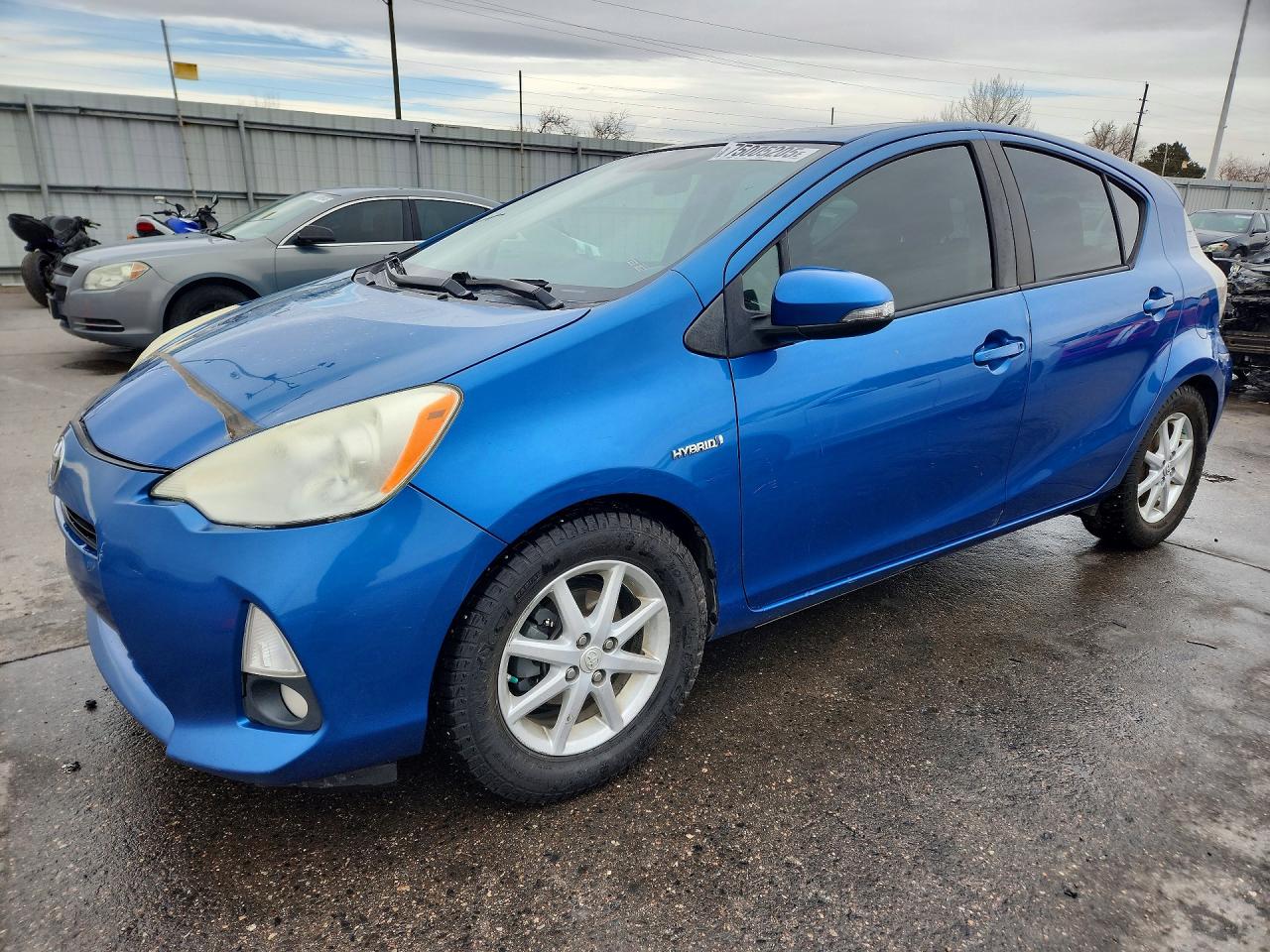 TOYOTA PRIUS C 2012