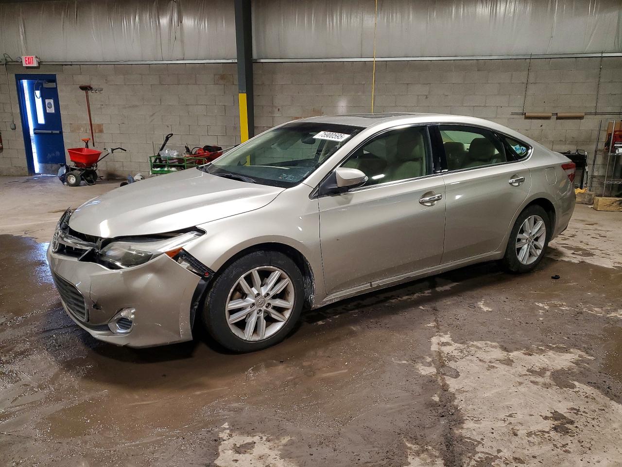 TOYOTA AVALON 2014
