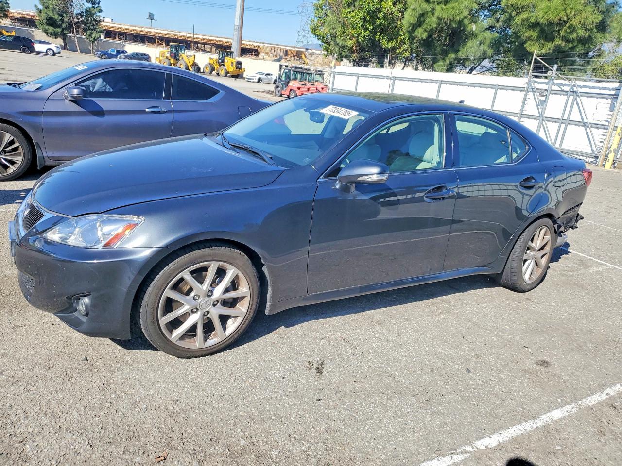 LEXUS IS 2011