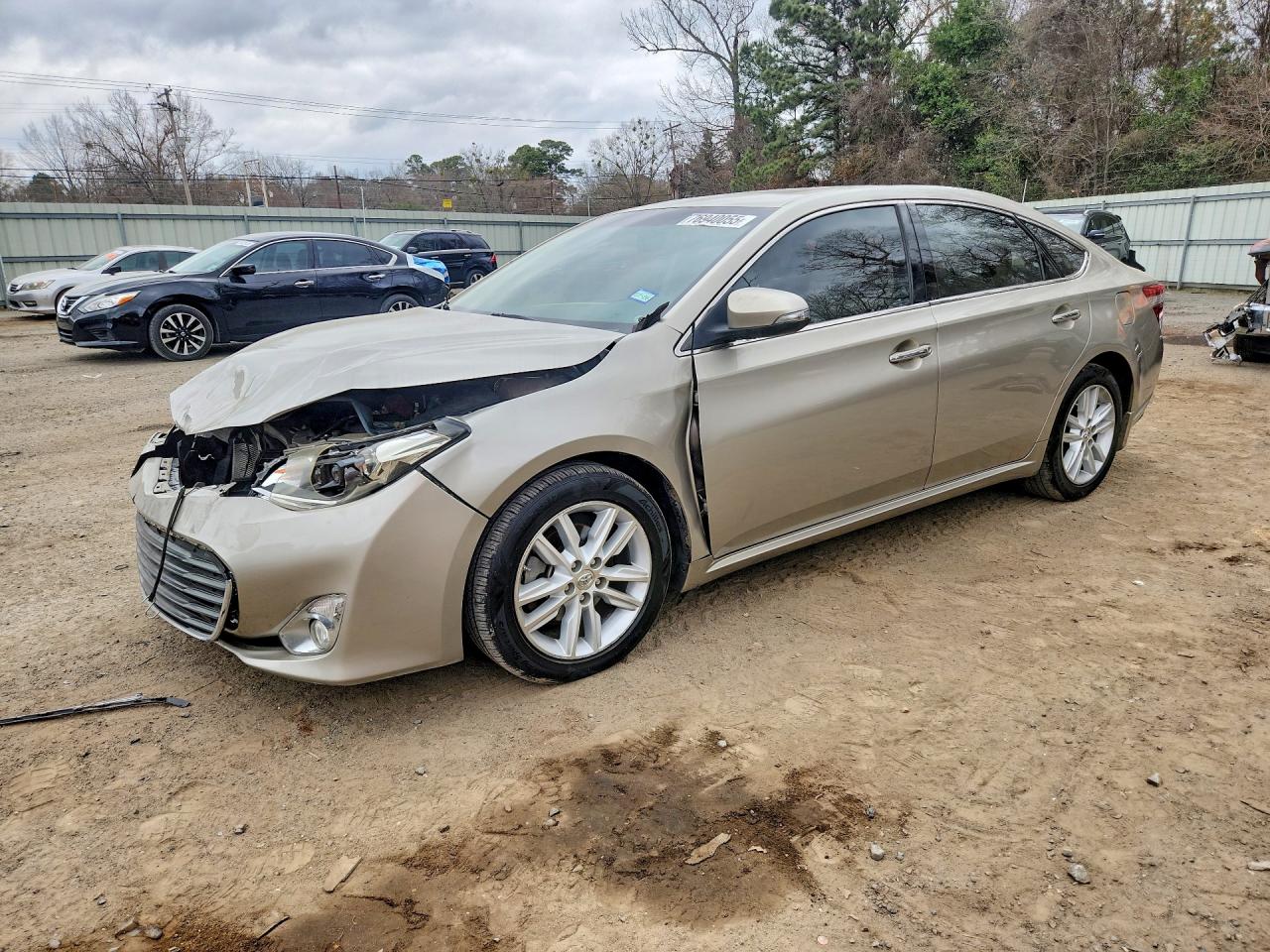 TOYOTA AVALON 2015