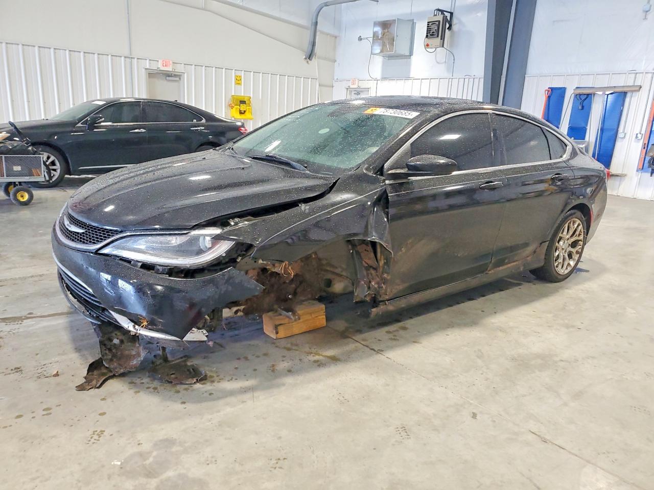 CHRYSLER 200 2015