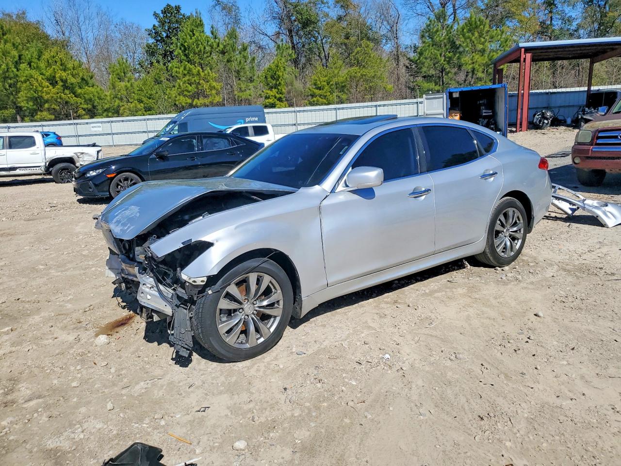INFINITI M37 2013