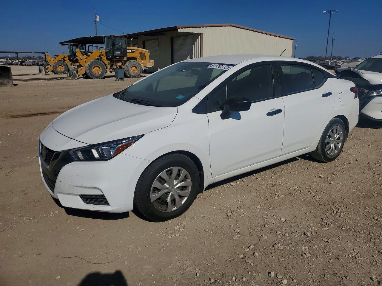NISSAN VERSA 2022