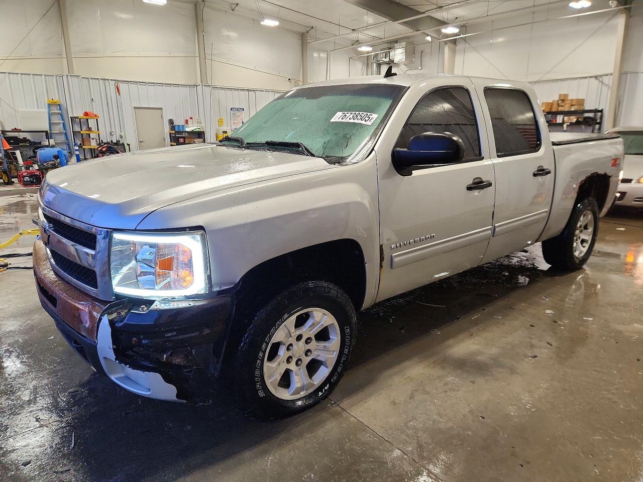CHEVROLET SILVERADO 2011