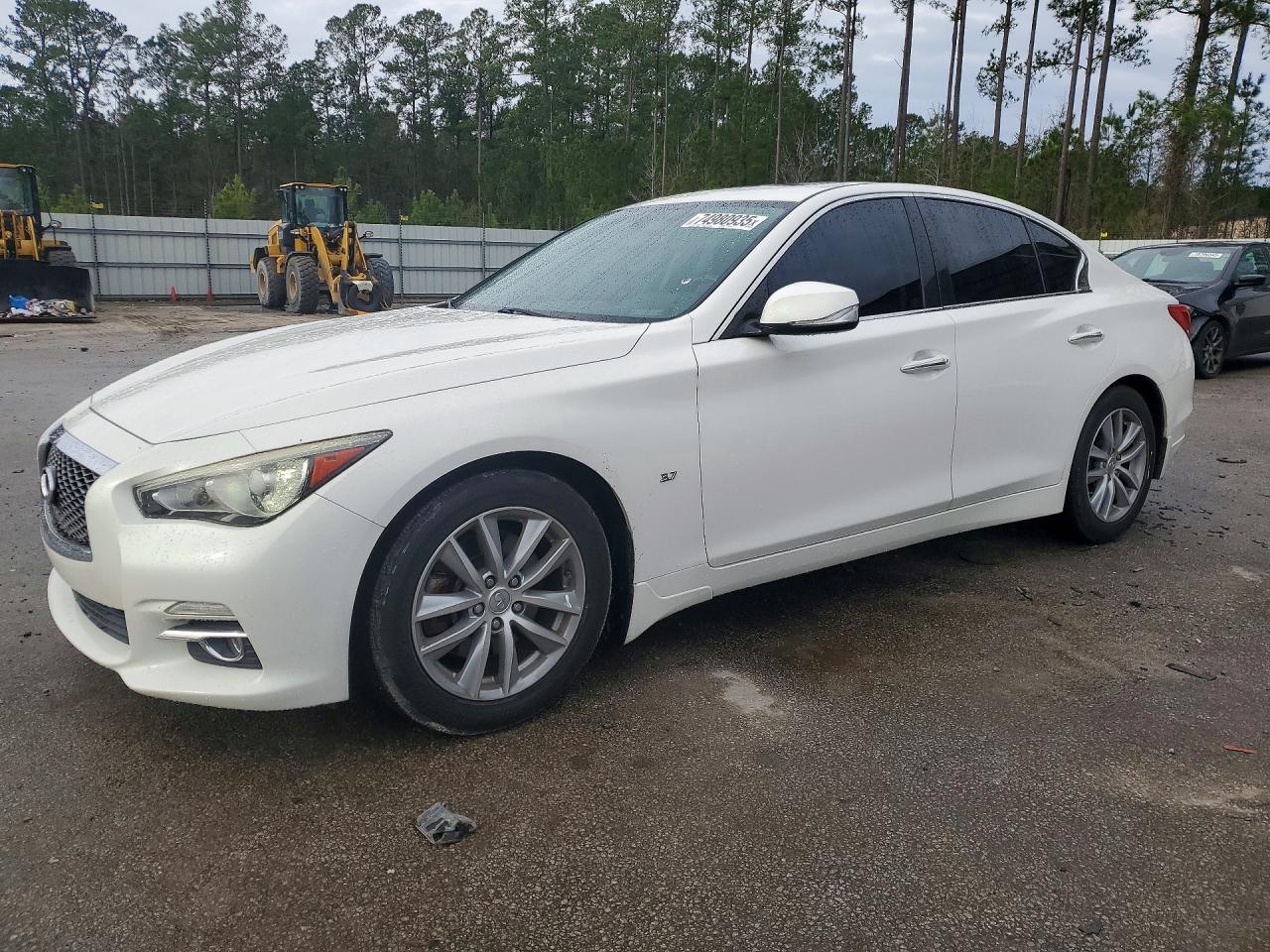 INFINITI Q50 2015