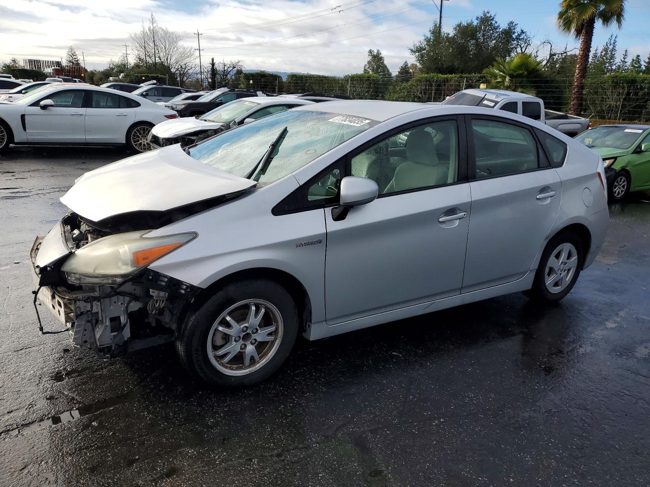 TOYOTA PRIUS 2010