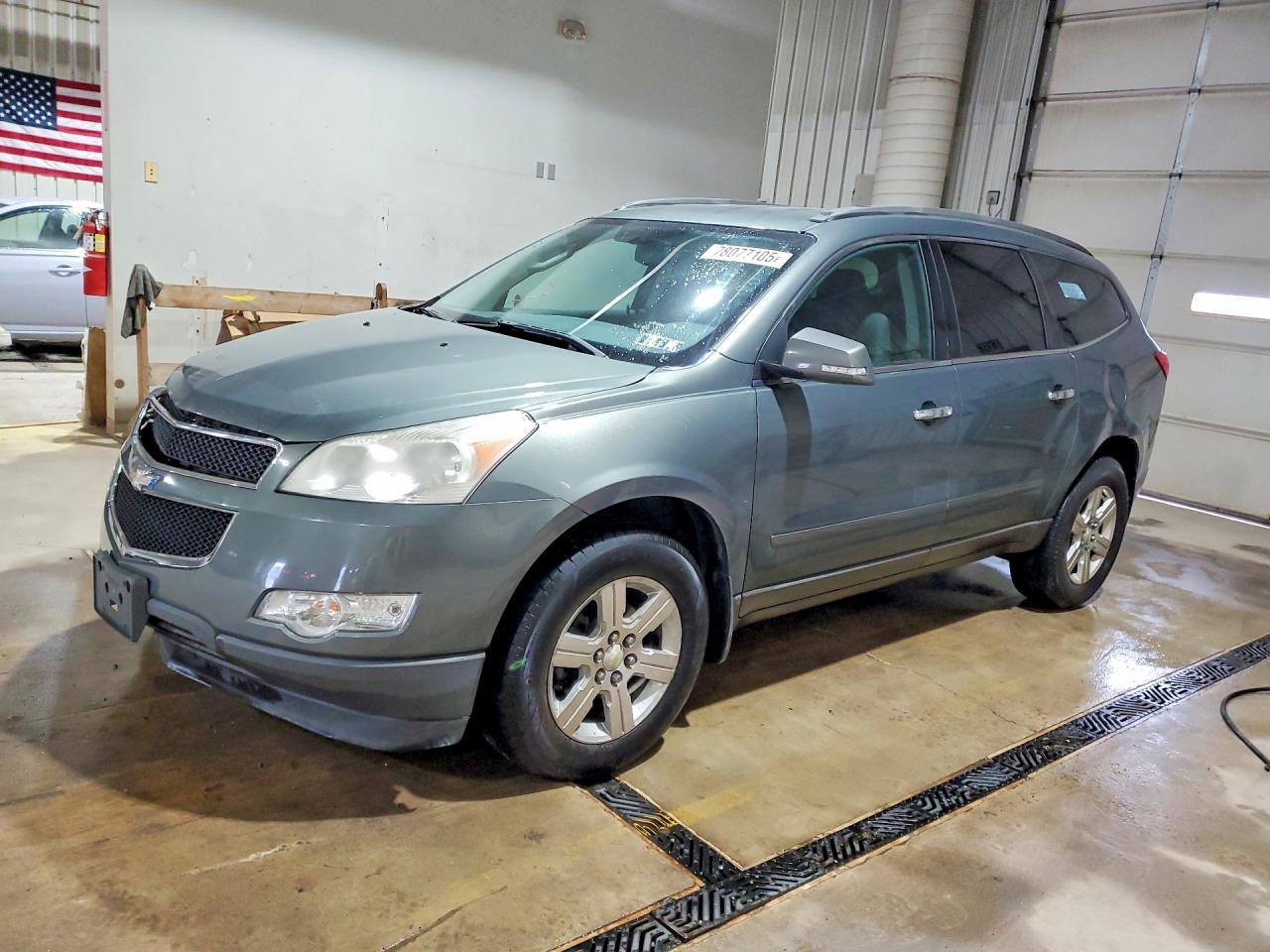 CHEVROLET TRAVERSE 2011