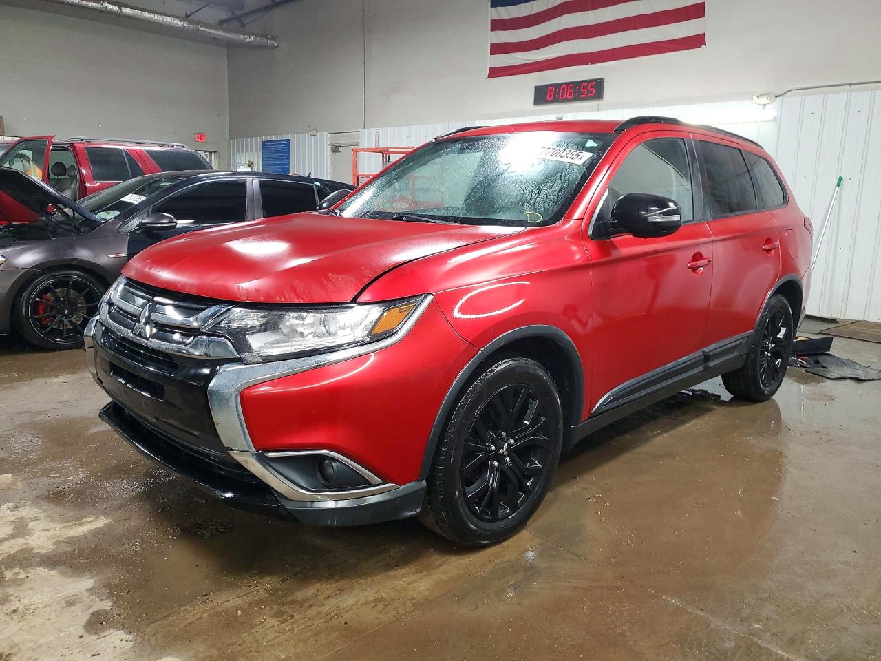 MITSUBISHI OUTLANDER 2018