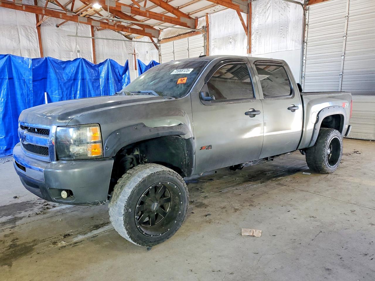 CHEVROLET SILVERADO 2011