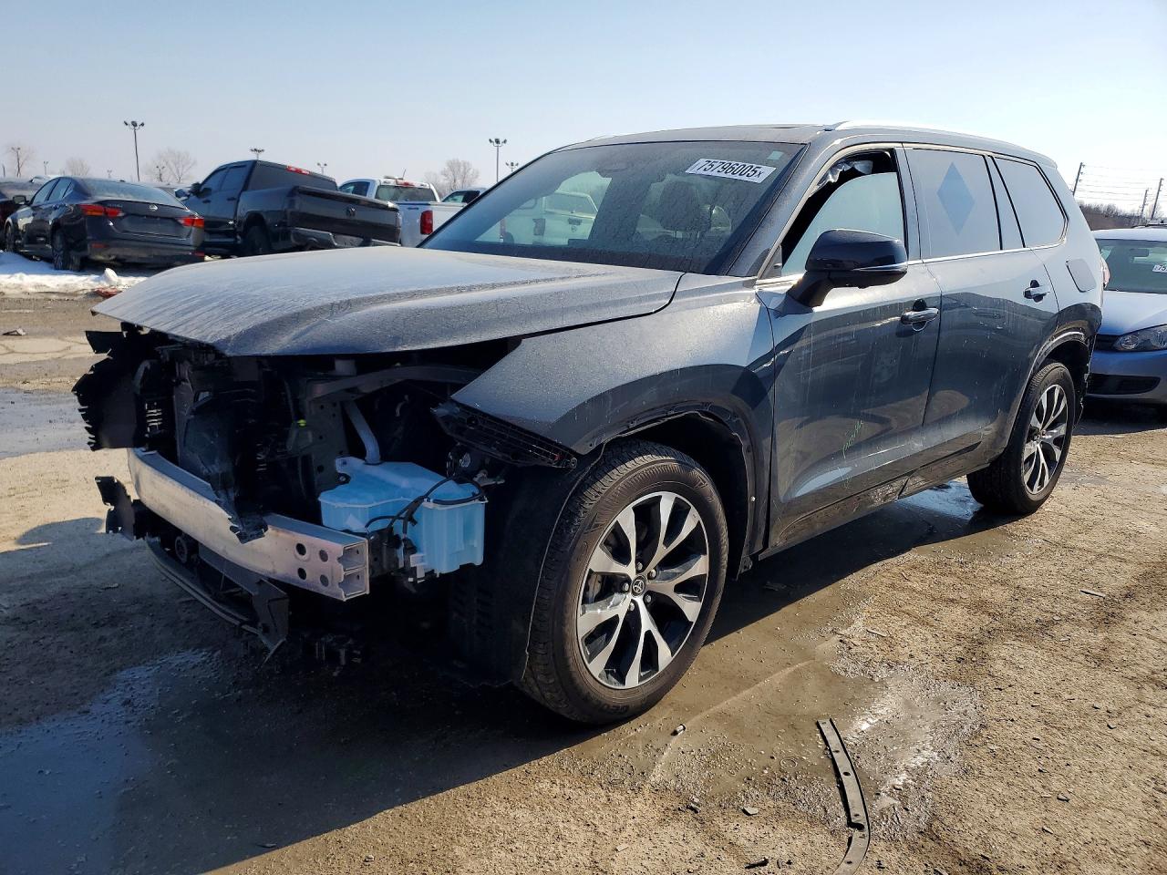 TOYOTA GRAND HIGHLANDER 2025