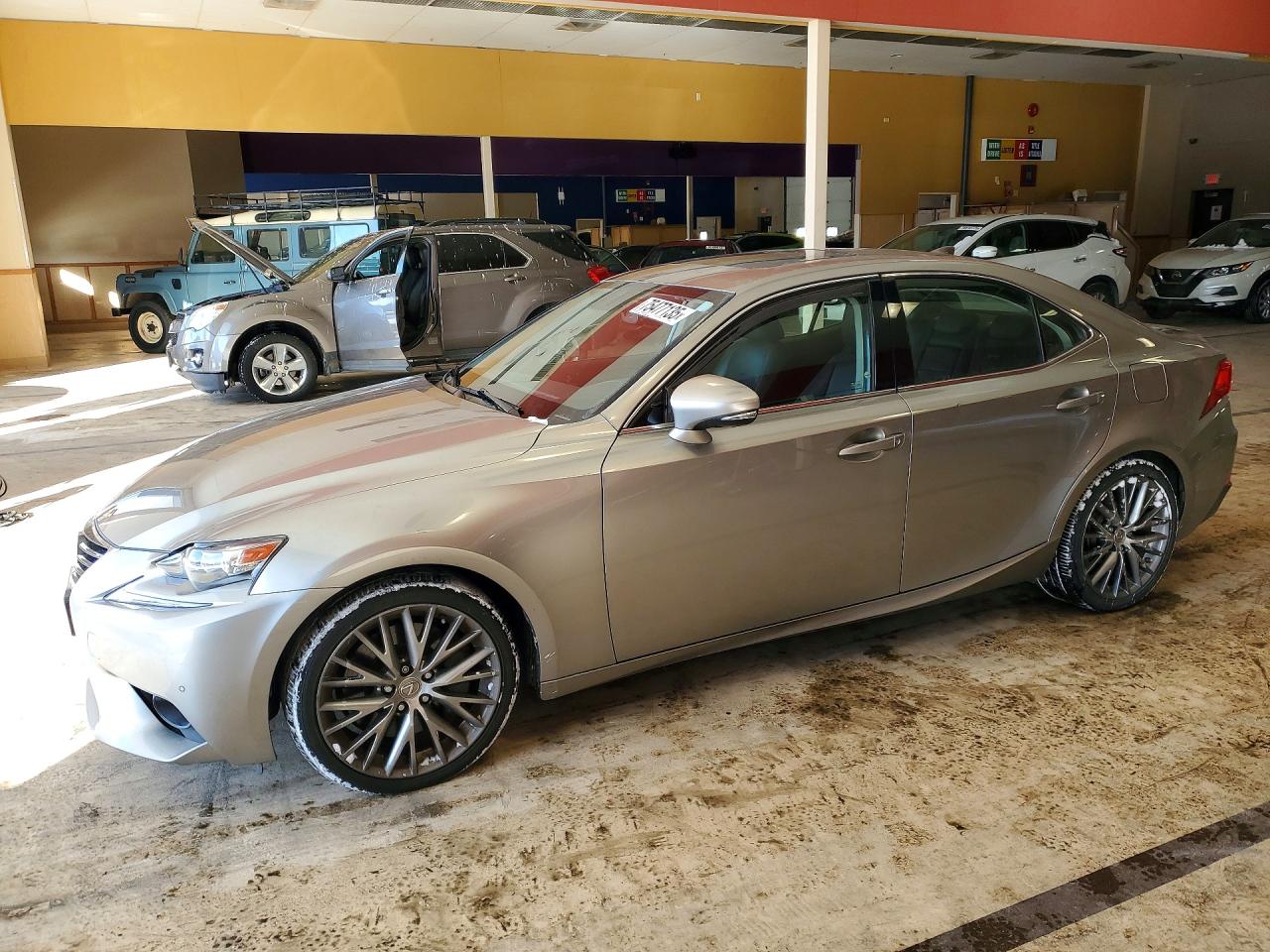 LEXUS IS 2016