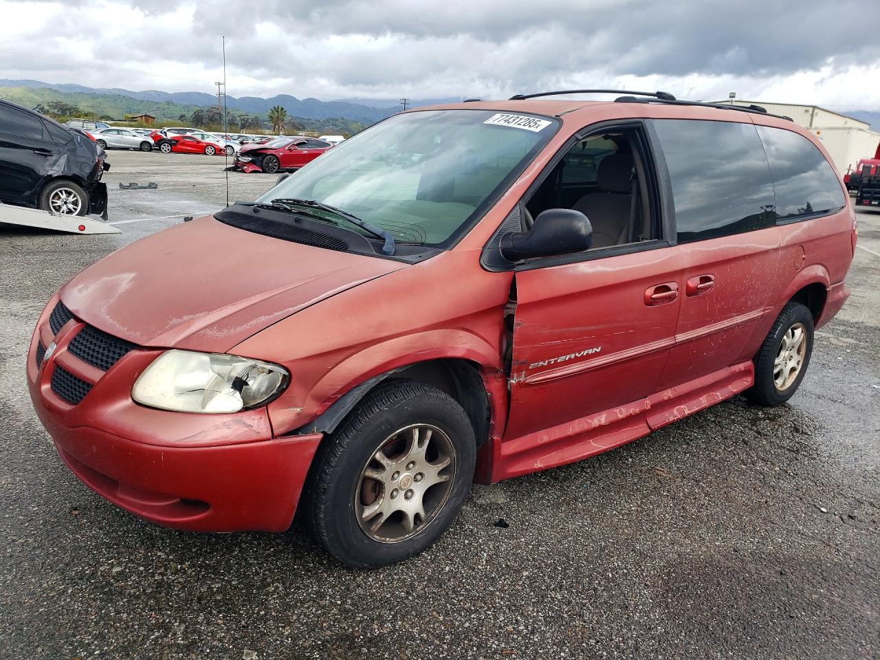 DODGE GRAND CARAVAN 2002