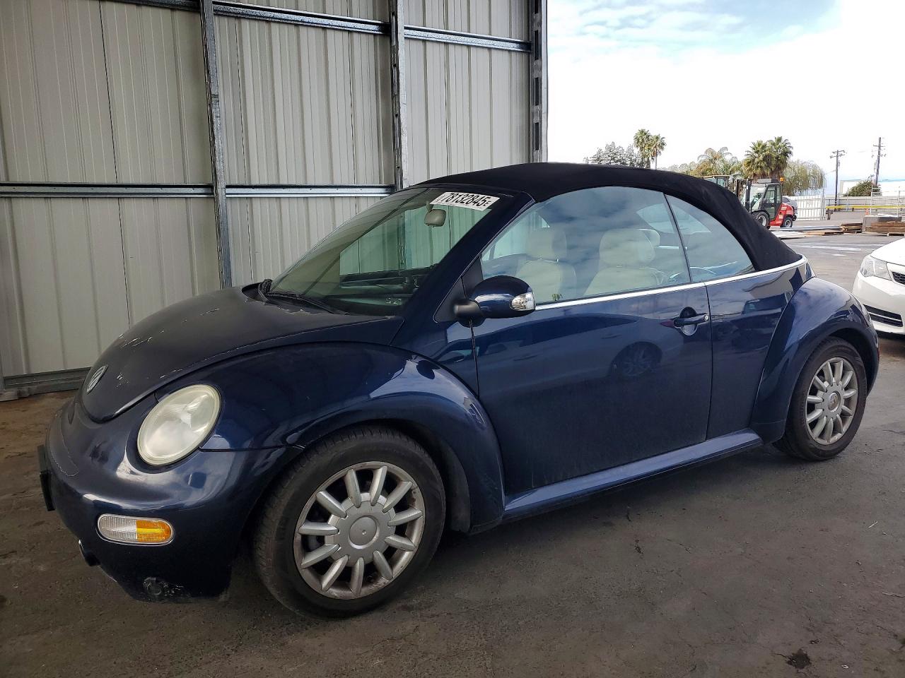 VOLKSWAGEN NEW BEETLE 2004