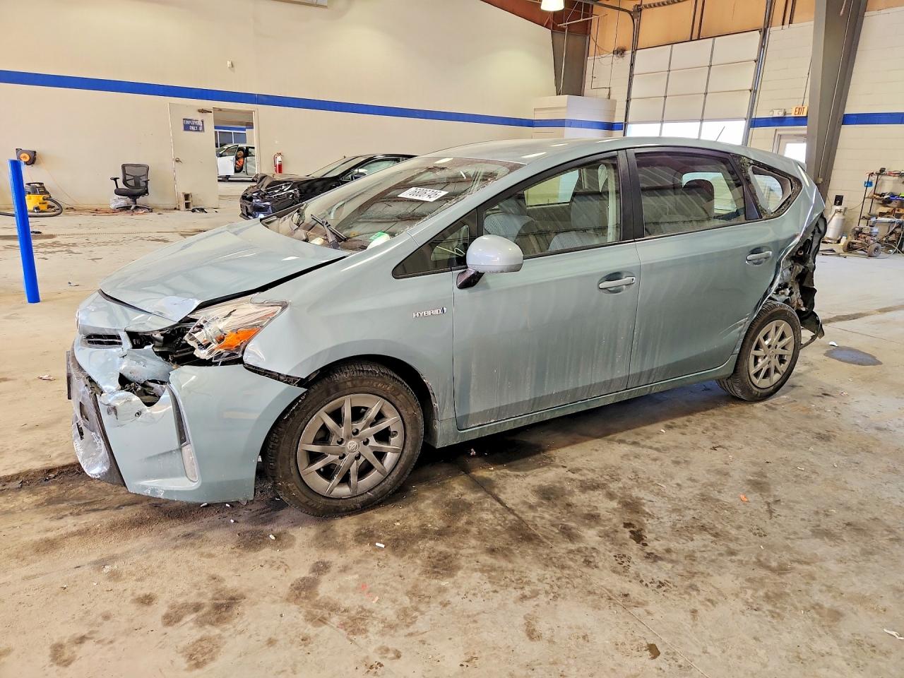 TOYOTA PRIUS V 2016