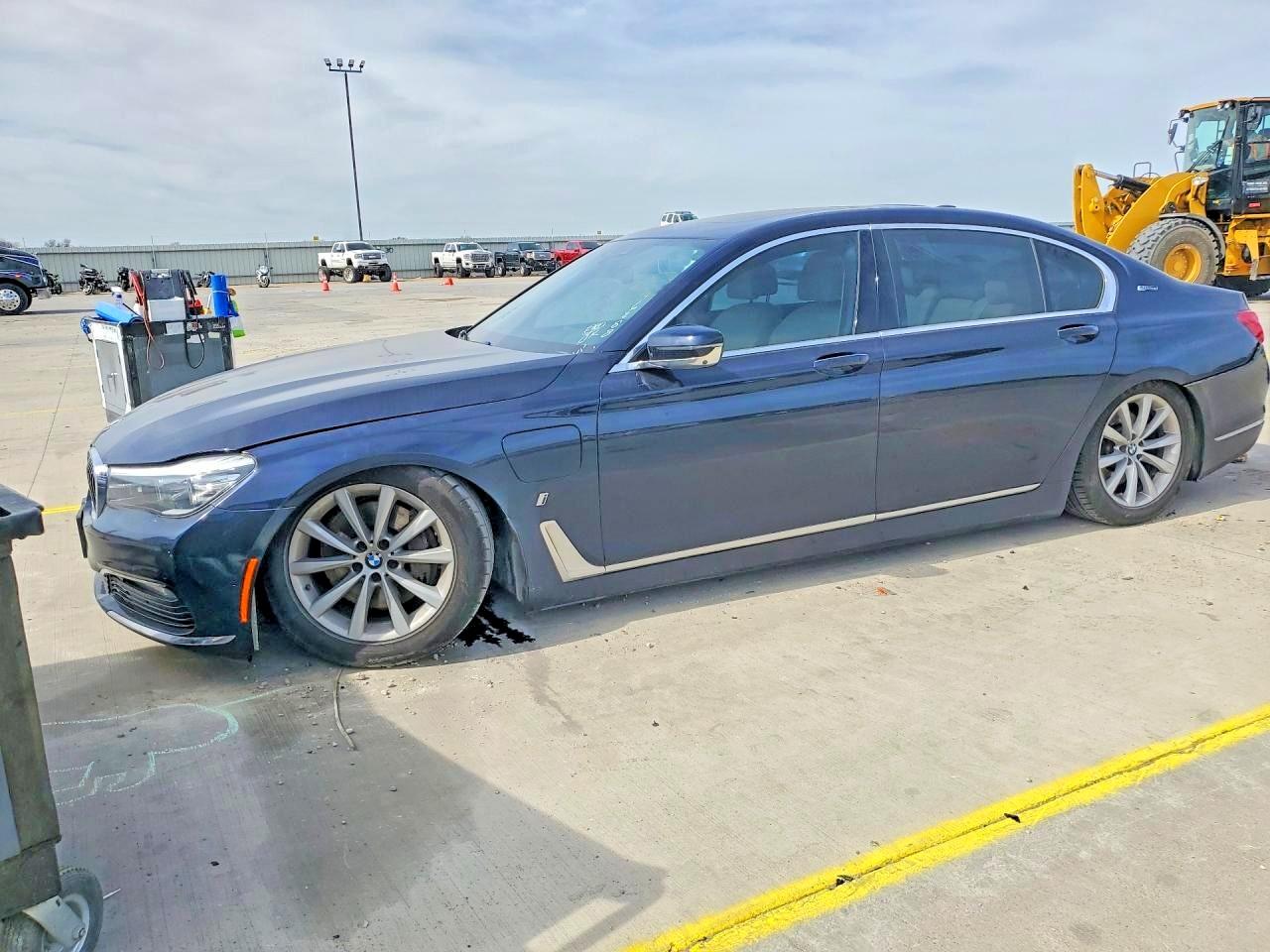 BMW 740 2018