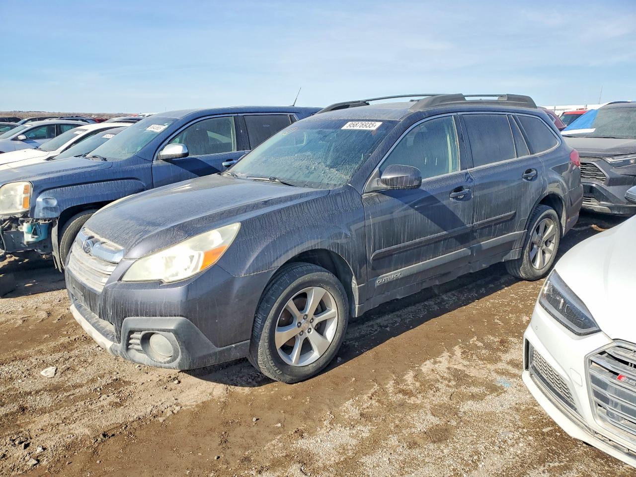 SUBARU OUTBACK 2. 2013