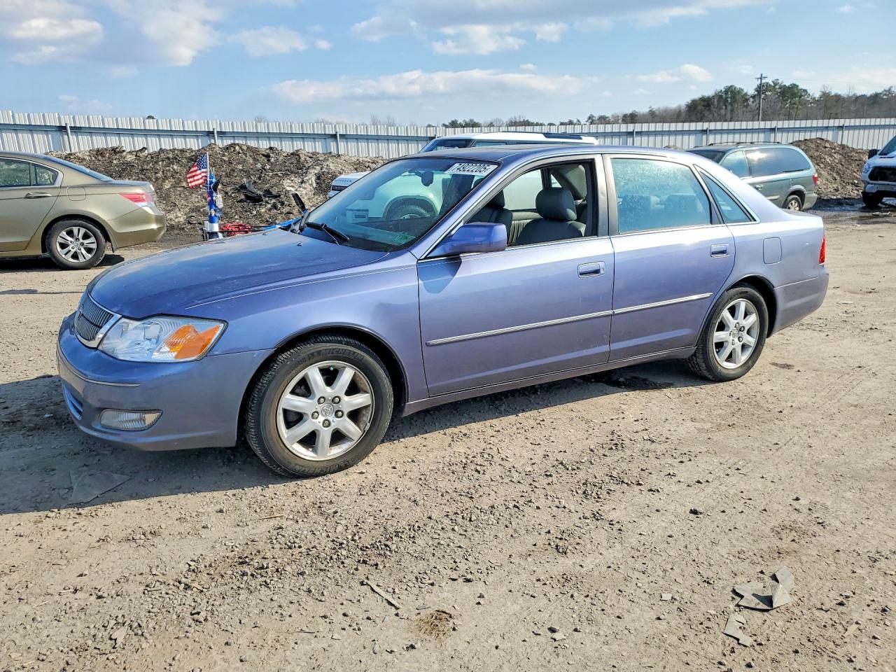 TOYOTA AVALON XL 2000