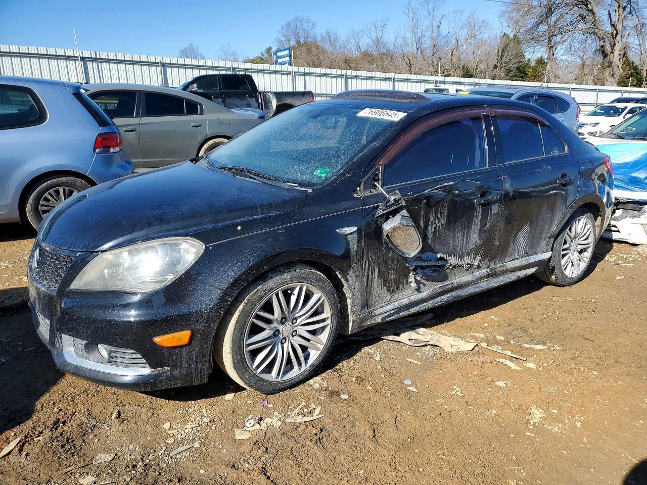SUZUKI KIZASHI 2012