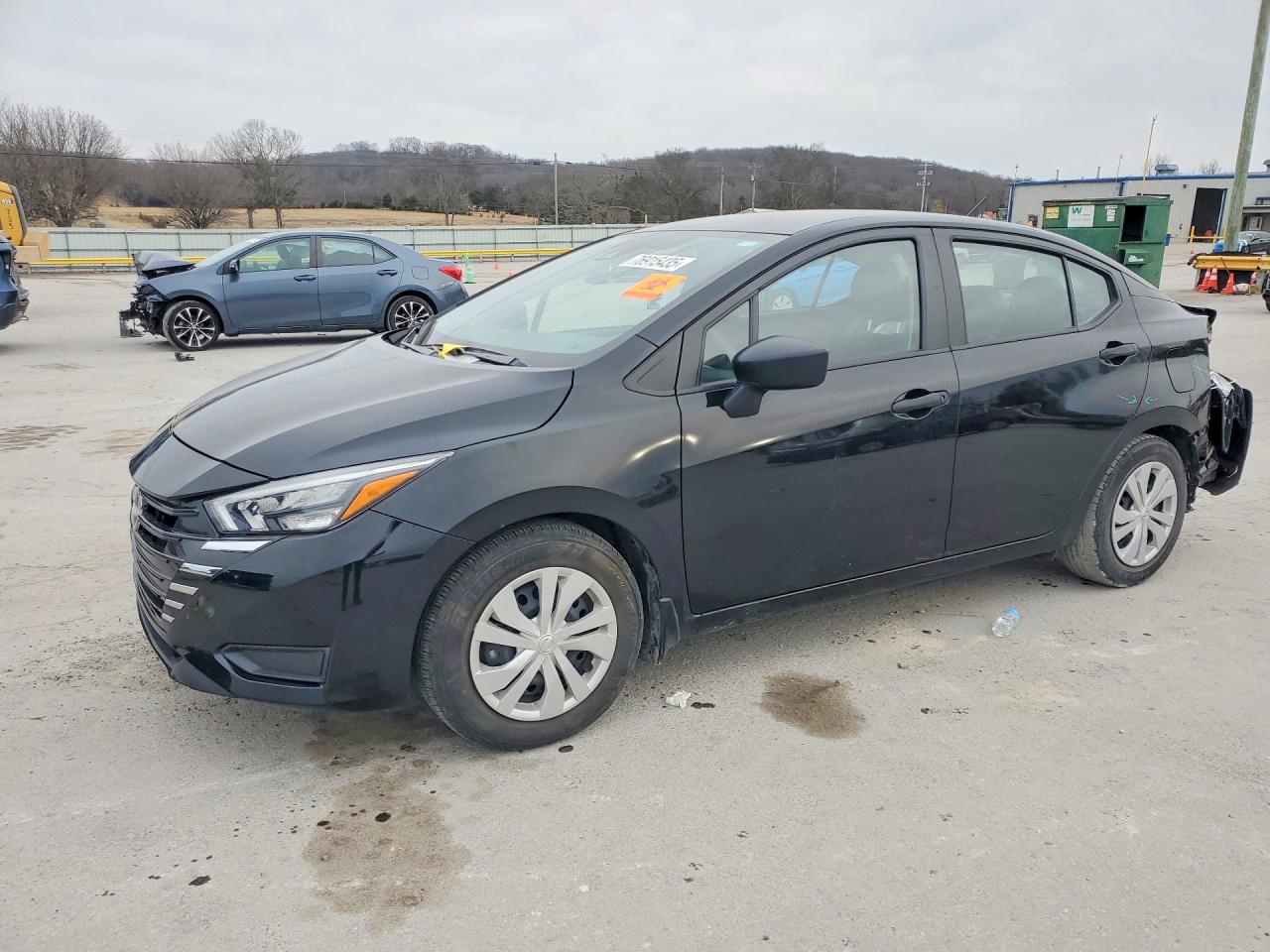 NISSAN VERSA 2025