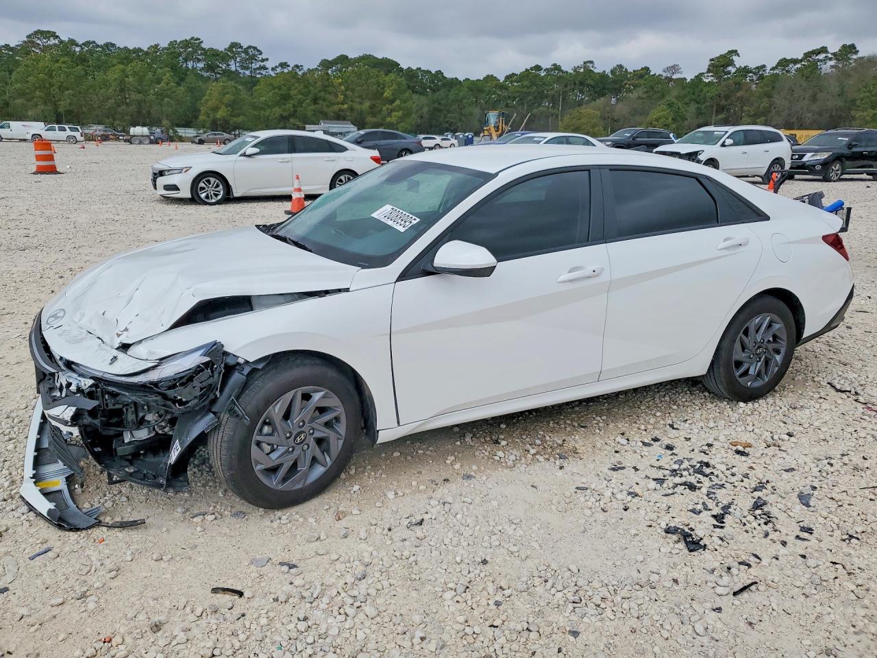 HYUNDAI ELANTRA HYBRID 2025