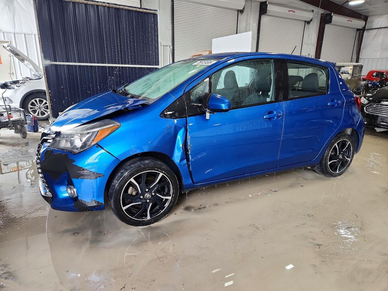 TOYOTA YARIS 2015