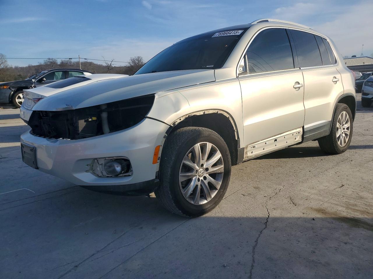 VOLKSWAGEN TIGUAN 2012