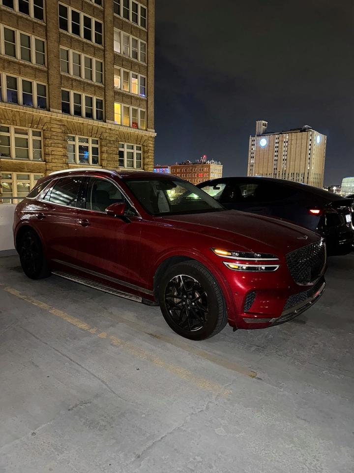 GENESIS GV70 2023