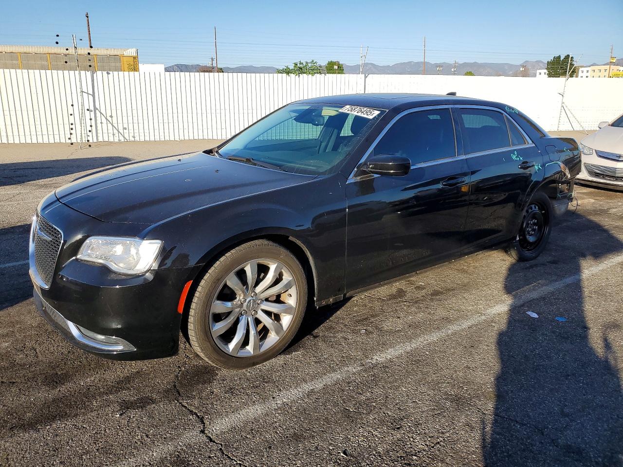 CHRYSLER 300 TOURIN 2018