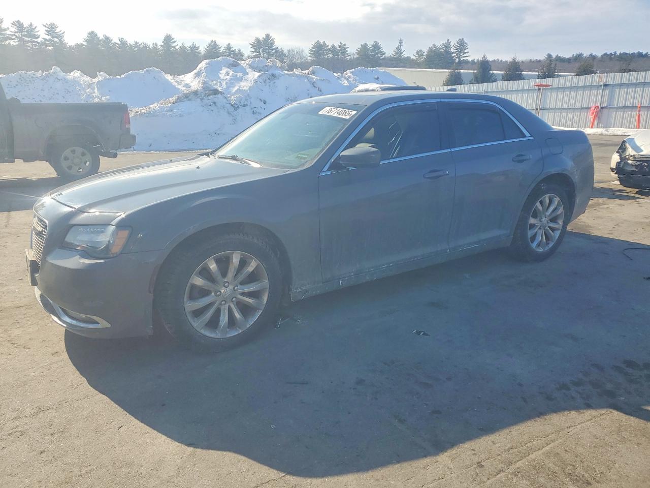 CHRYSLER 300 2017