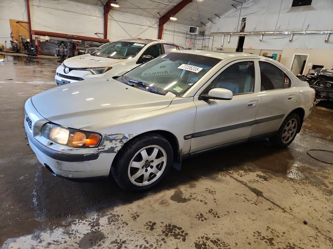 VOLVO S60 2004