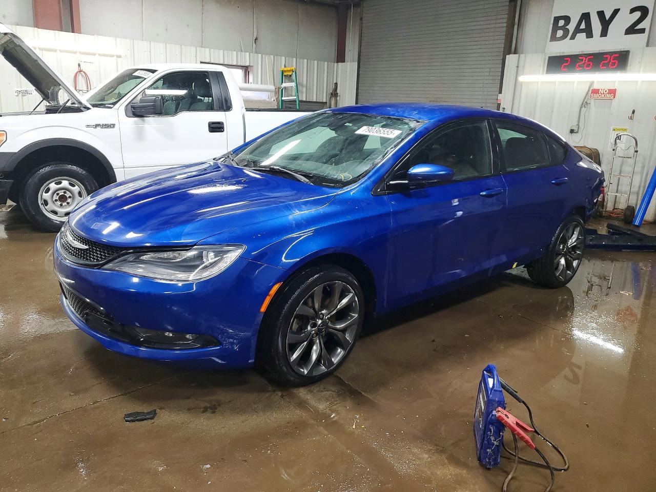 CHRYSLER 200 2015
