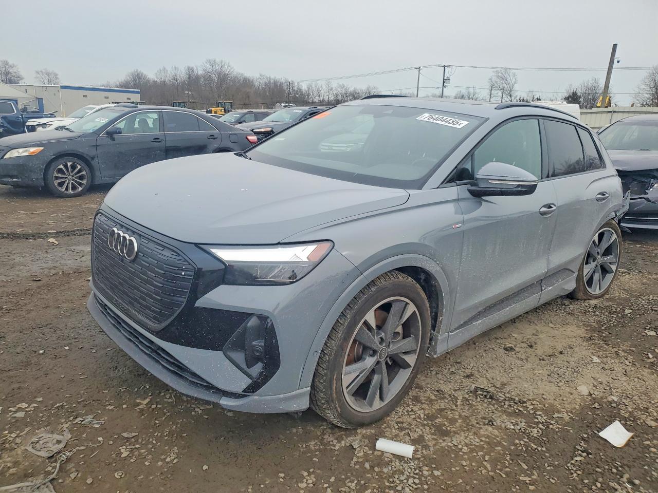 AUDI Q4 E-TRON 2024