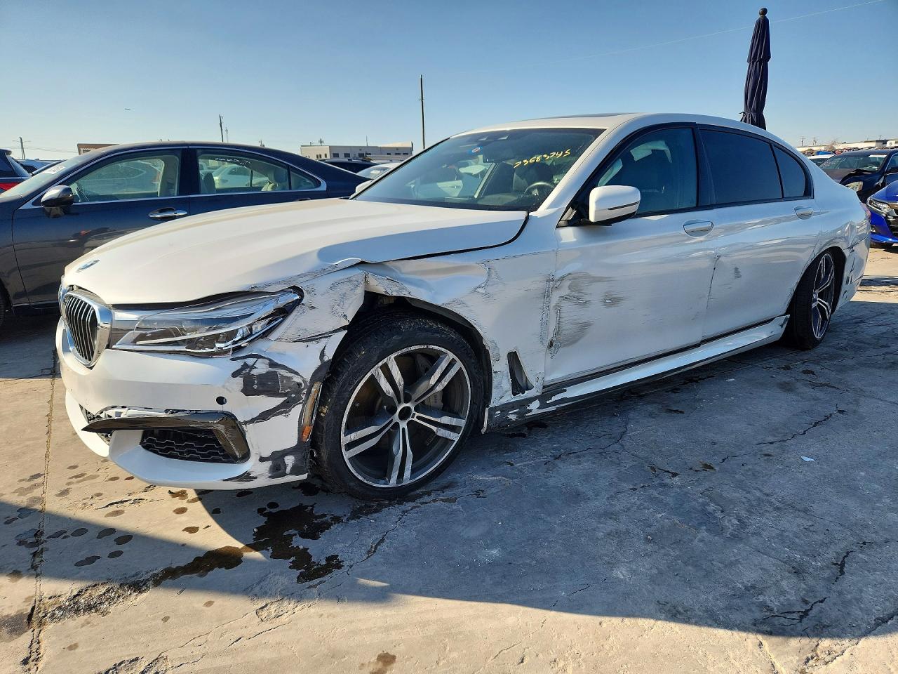 BMW 750 2019