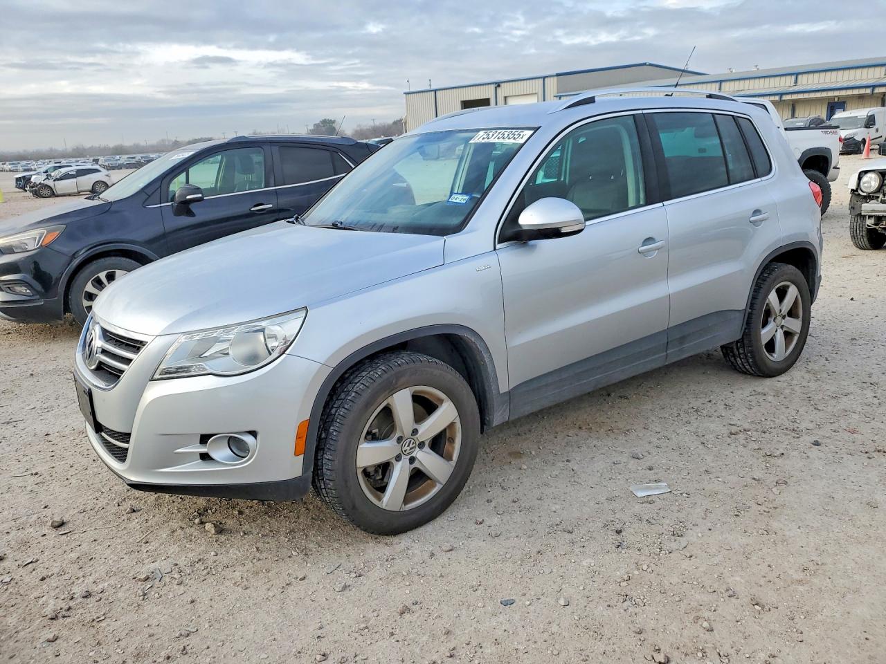 VOLKSWAGEN TIGUAN 2010