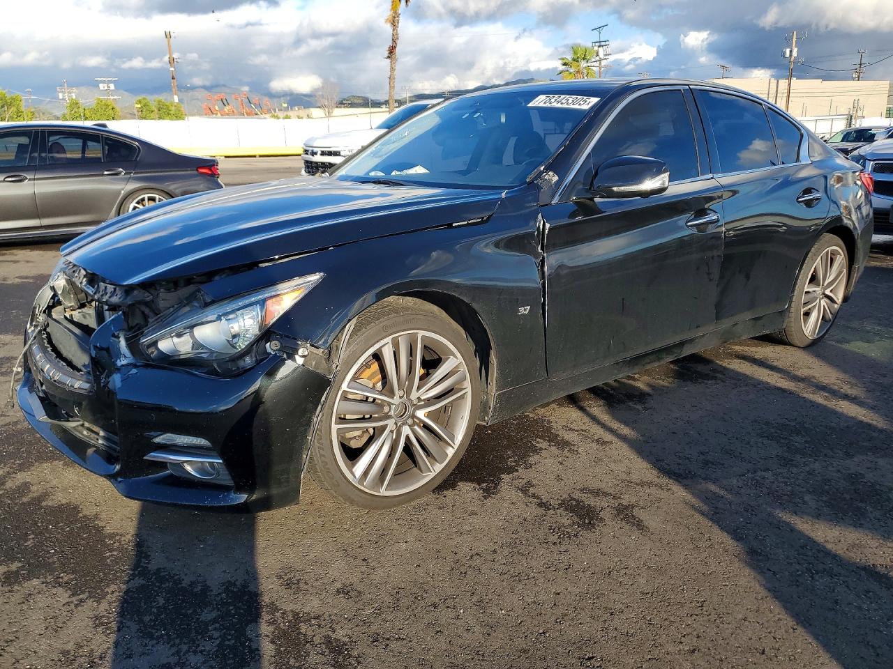 INFINITI Q50 2014
