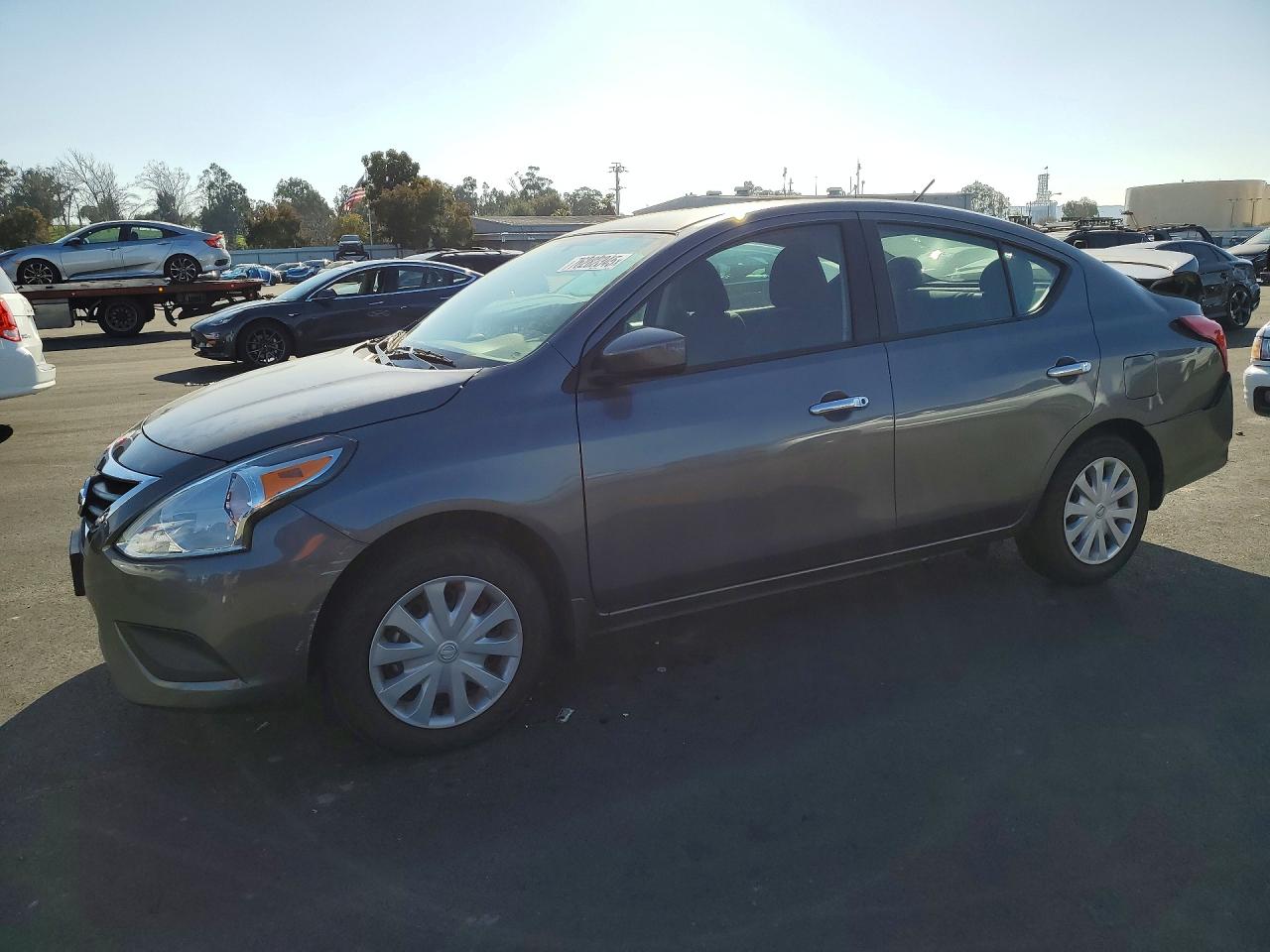 NISSAN VERSA 2019
