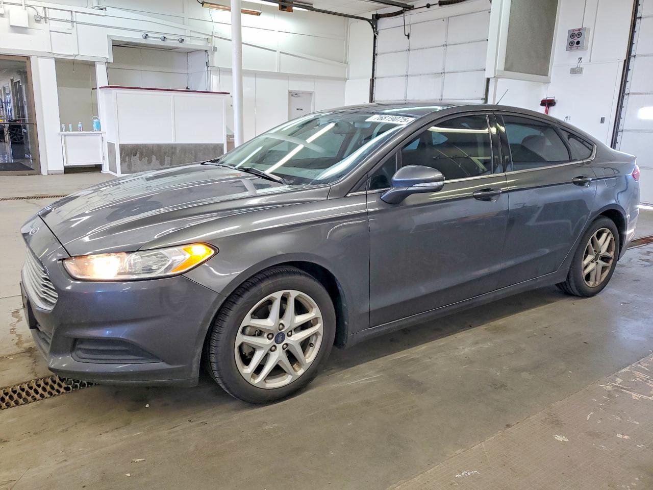 FORD FUSION 2015
